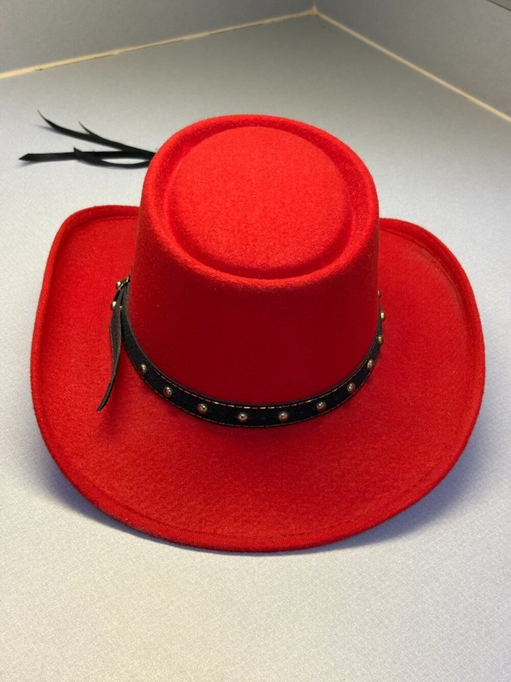 Western Express Inc. Cowgirl Felt Red Hat Size 7 Women's Hat